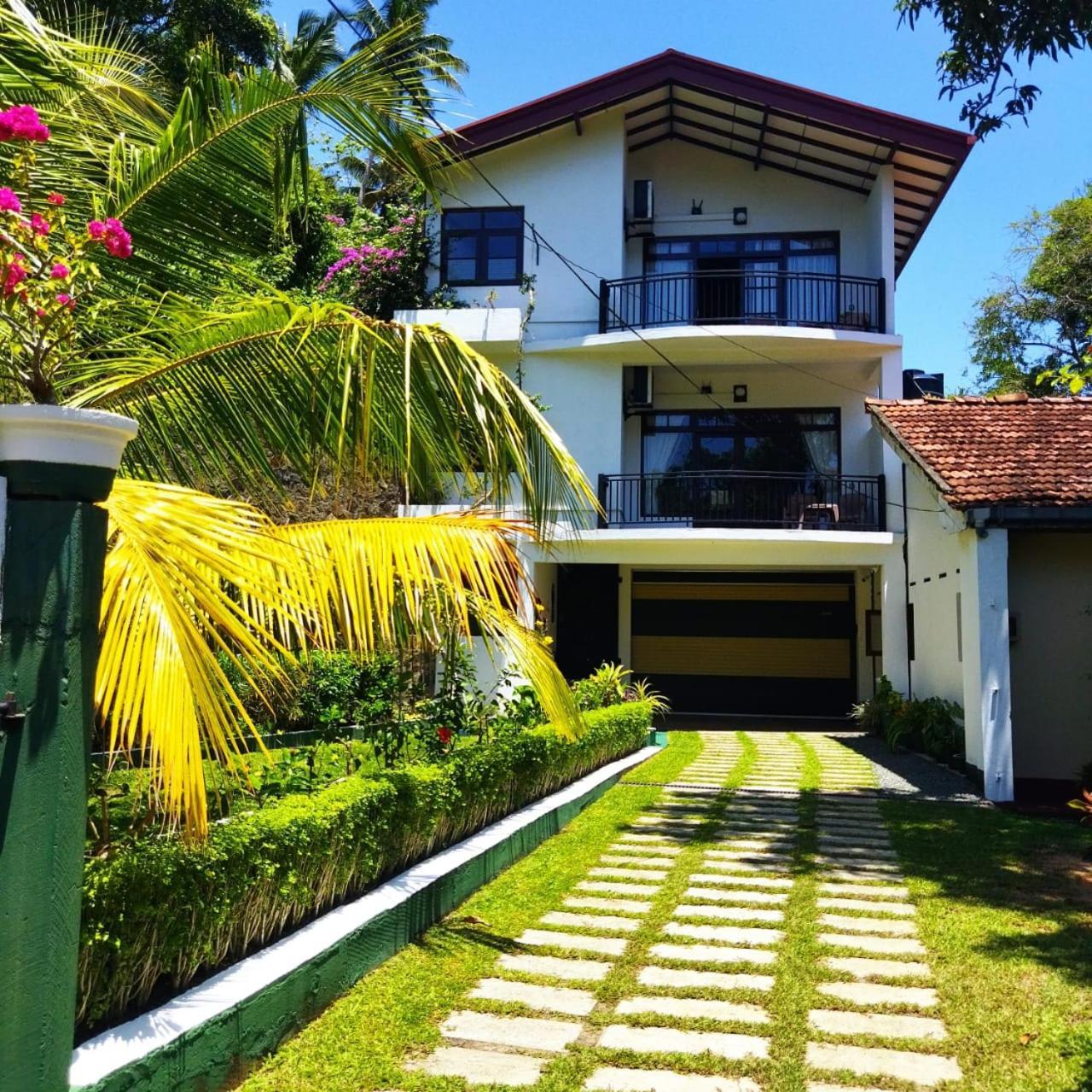 Edelweiss Residence Hikkaduwa Exterior photo